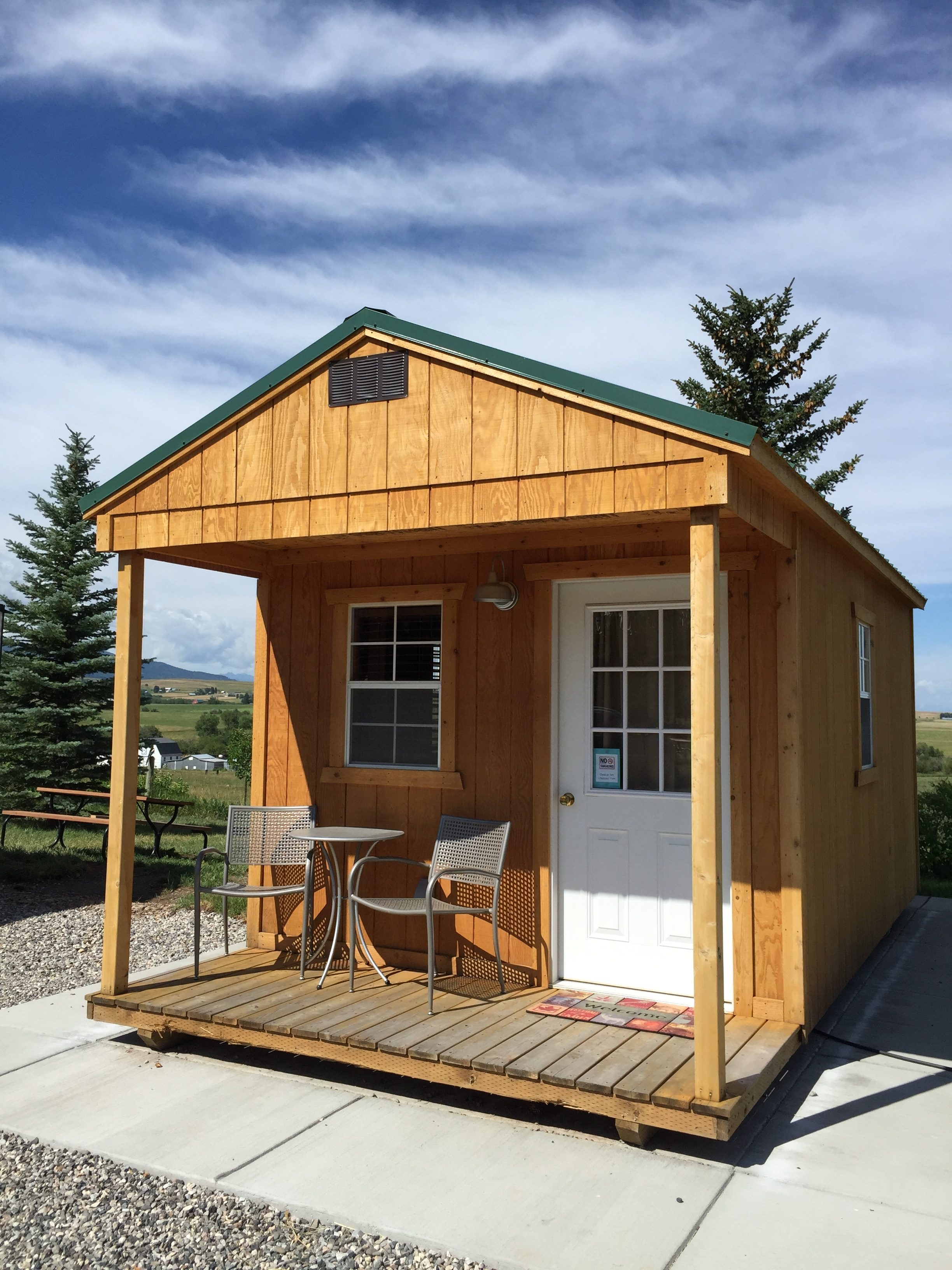 w-cabin-exterior-e1478636817412